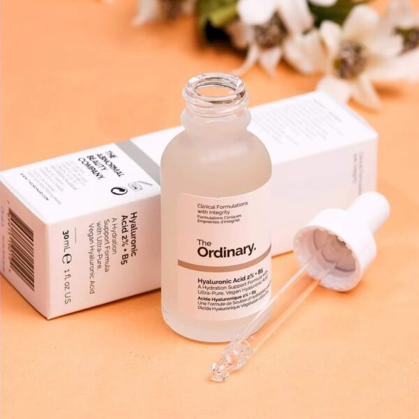سرم آبرسان اوردینری مدل Hyaluronic acid 2% 