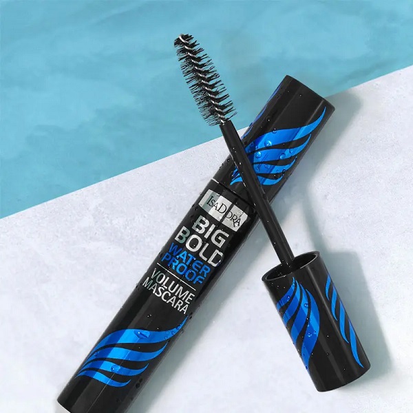 ریمل حجم دهنده ایزادورا آبی مدل Big Bold Waterproof