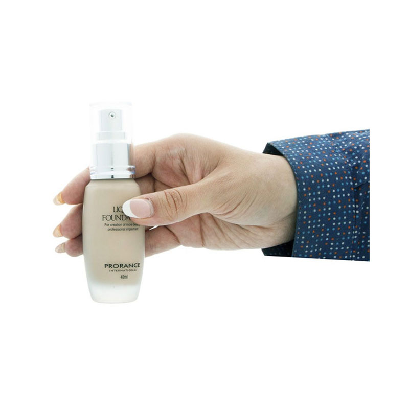 کرم پودر پرورانس مدل LIQUID FOUNDATION