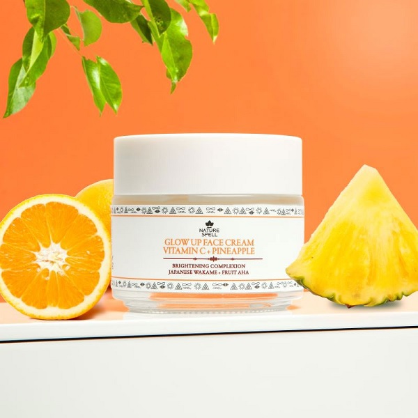 کرم آبرسان نیچر اسپل مدل GLOW UP FACE CREAM VITAMIN C + PINEAPPLE