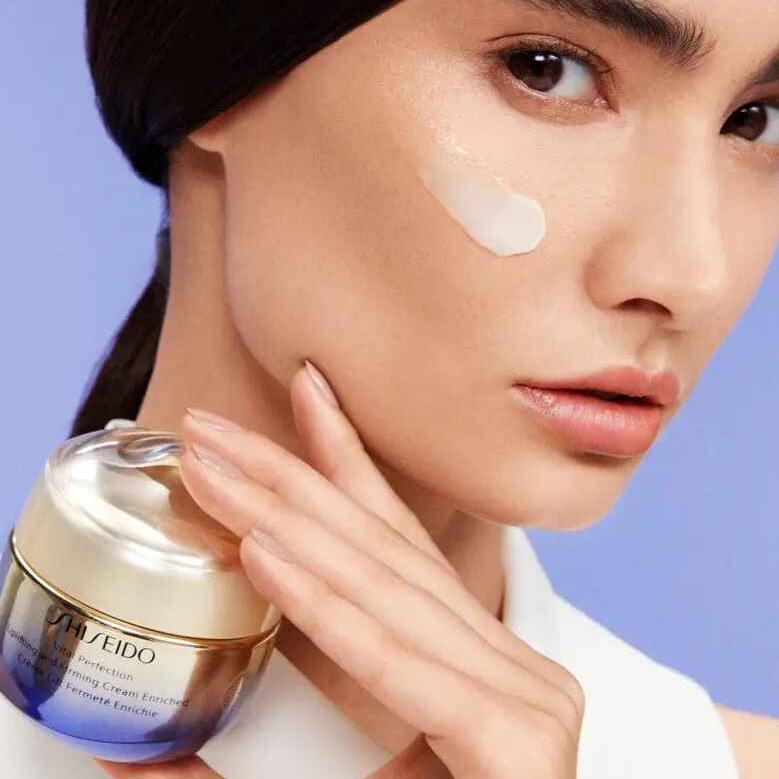 کرم فرم دهنده و سفت کننده PERFECTION شی سی دو