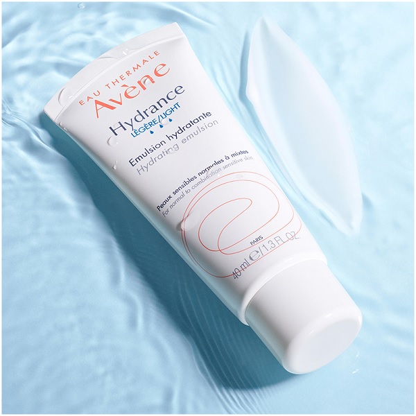 امولسیون آبرسان AVENE برای پوست‌های حساس معمولی تا مختلط