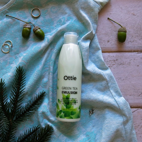 امولسیون مرطوب کننده Ottie مدل GREEN TEA