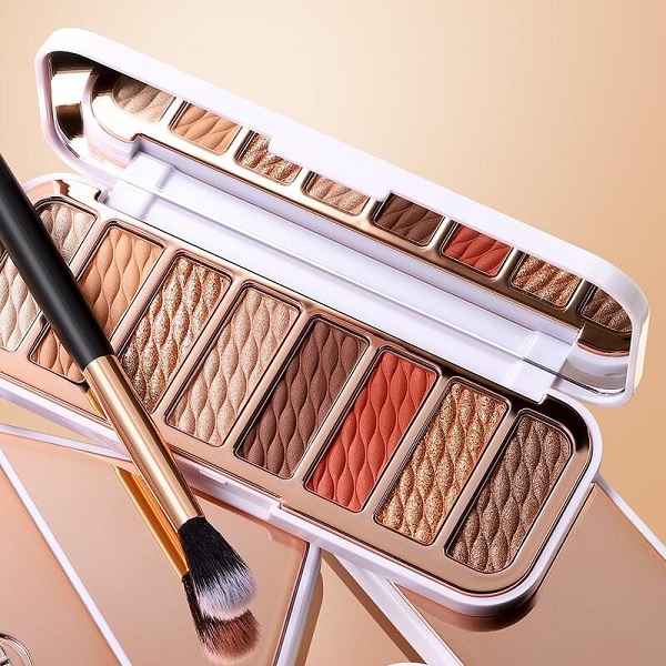 پالت سایه چشم O.TWO.O مدل Eye Elf Luxury Gold  