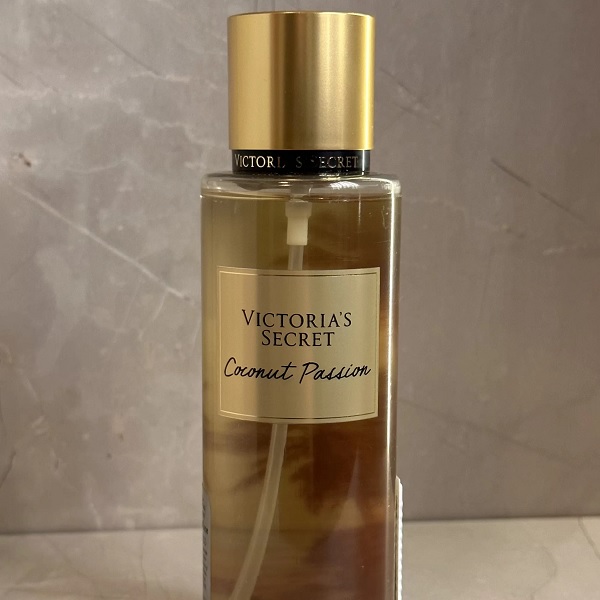 بادی میست زنانه ویکتوریا سکرت مدل کوکونات پشن بادی میست زنانه Victoria's Secret مدل Coconut Passion