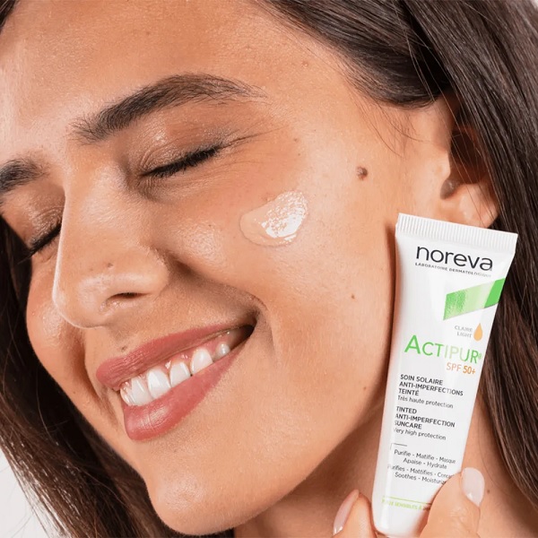 کرم ضد آفتاب رنگی لایت Noreva مدل Actipur 