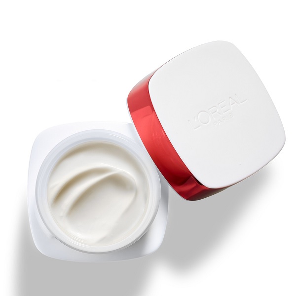 کرم روز ضد چروک و سفت کننده پوست L'Oréal مدل Revitalift SPF 30