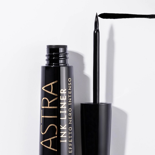 خط چشم ماژیکی کوزه ای ASTRA مدل EFFETTO NERO INTENSO